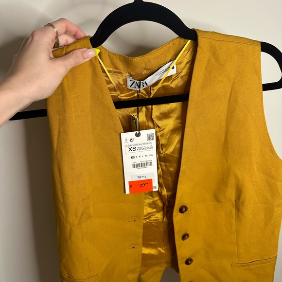 Mustard Zara vest - Picture 2 of 3